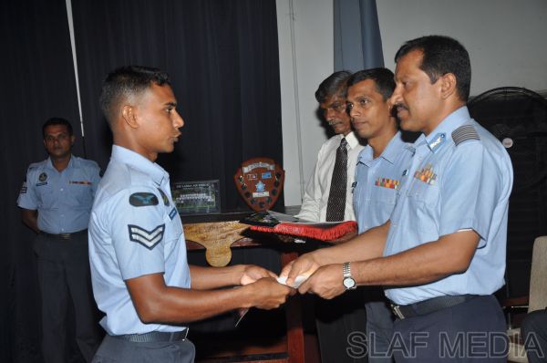 Closing Ceremony of No.01/2011 Aero Electrical And Instrument Advanced Course