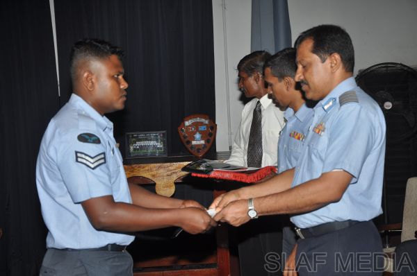 Closing Ceremony of No.01/2011 Aero Electrical And Instrument Advanced Course