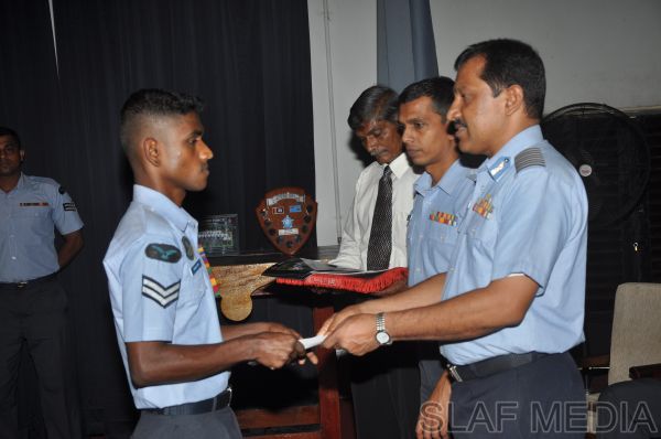 Closing Ceremony of No.01/2011 Aero Electrical And Instrument Advanced Course