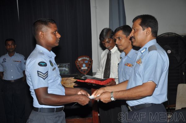 Closing Ceremony of No.01/2011 Aero Electrical And Instrument Advanced Course
