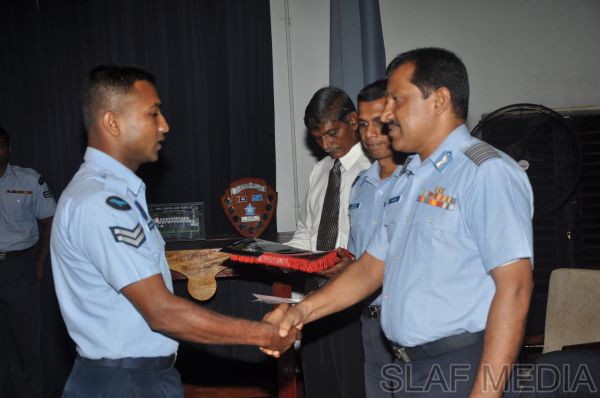 Closing Ceremony of No.01/2011 Aero Electrical And Instrument Advanced Course