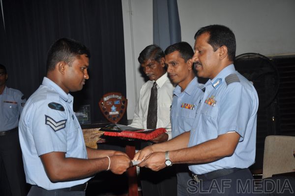 Closing Ceremony of No.01/2011 Aero Electrical And Instrument Advanced Course