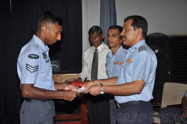 Closing Ceremony of No.01/2011 Aero Electrical And Instrument Advanced Course