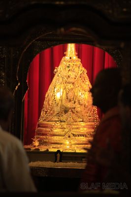 Religious
Ceremony at the Temple of Sacred Tooth