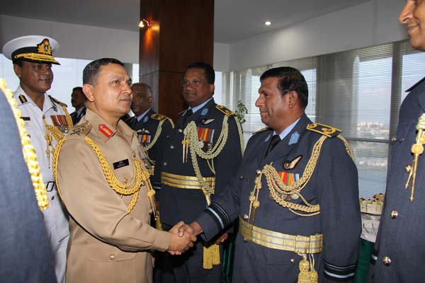 Army Chief of Bangladesh visits SLAF