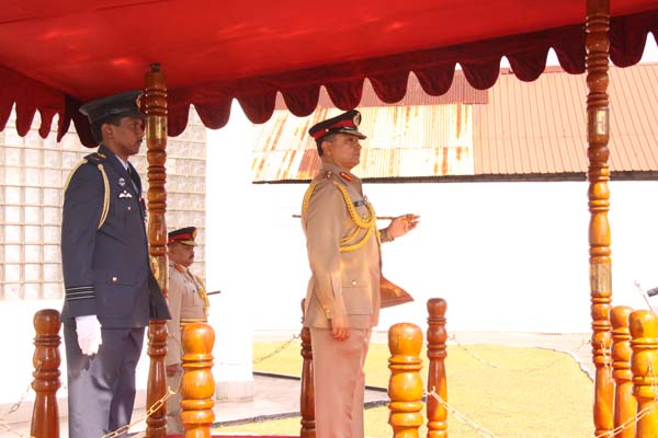 Army Chief of Bangladesh visits SLAF