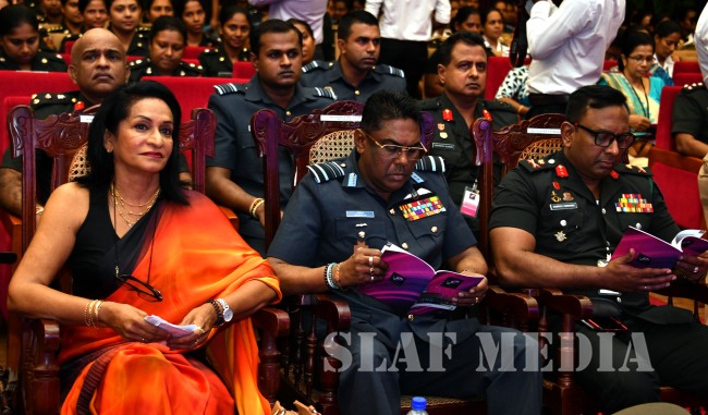 Commander attends first ever Army Women’s Corps Symposium