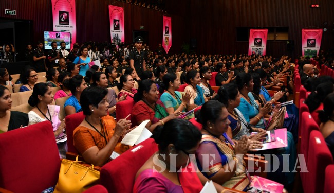 Commander attends first ever Army Women’s Corps Symposium