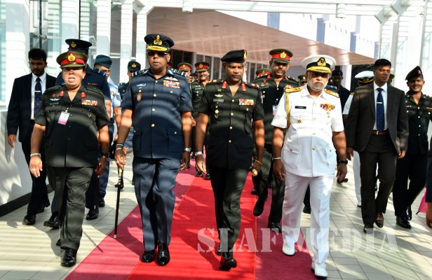 Commander attends first ever Army Women’s Corps Symposium