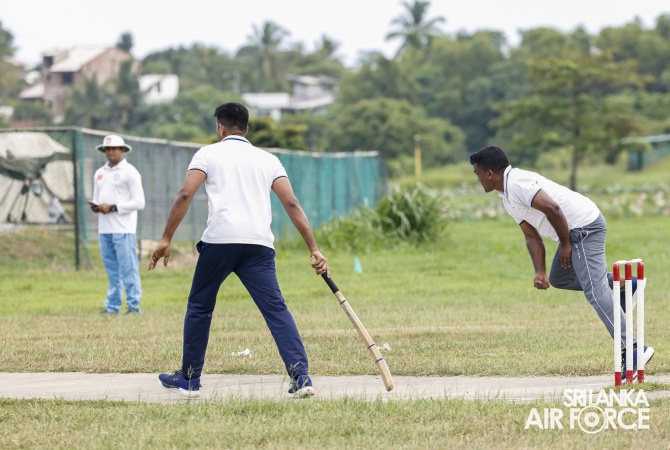 AERONAUTICAL ENGINEERING SUPPORT WING SLAF BASE RATMALANA CELEBRATES 17TH ANNIVERSARY
