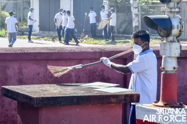 AERONAUTICAL ENGINEERING SUPPORT WING AT SLAF BASE RATMALANA
CELEBRATES 13TH ANNIVERSARY