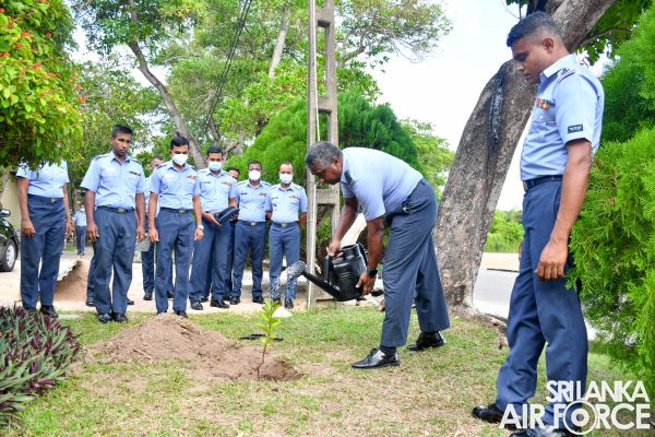 AERONAUTICAL ENGINEERING SUPPORT WING AT SLAF BASE RATMALANA
CELEBRATES 13TH ANNIVERSARY