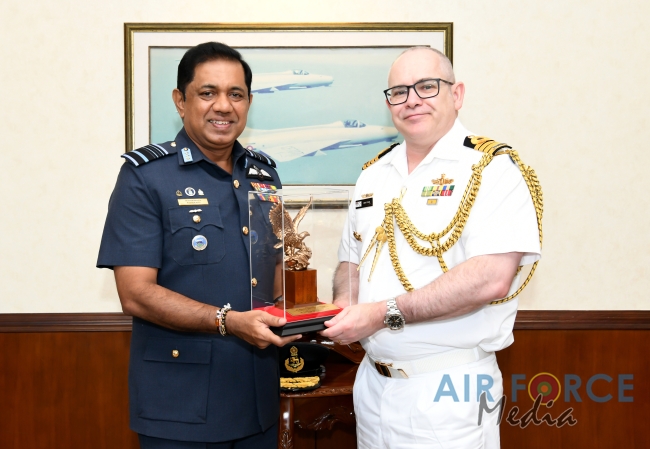 Outgoing and Incoming Australian Defence Advisers Call on Commander