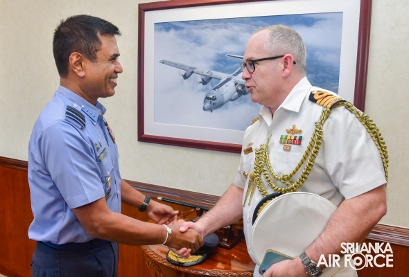 DELEGATION OF HIGH COMMISSION OF AUSTRALIA IN SRI LANKA CALLS ON
THE COMMANDER