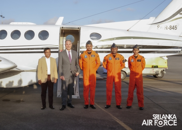AUSTRALIAN DEPUTY PRIME MINISTER INSPECTS KA 350 AIRCRAFT DURING OFFICIAL VISIT TO SRI LANKA