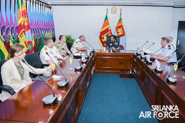 AUSTRALIAN DEFENCE DELEGATION CALL ON COMMANDER OF THE AIR FORCE