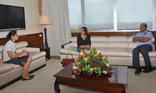 Australian
High Commissioner Calls on The Commander of The Air Force