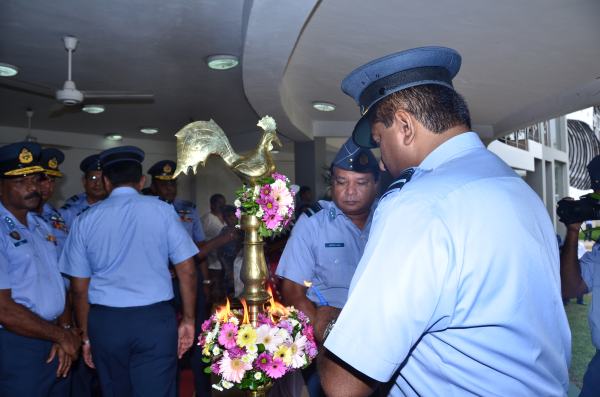 Sri
Lanka Air Force Avurudu Pola 2014