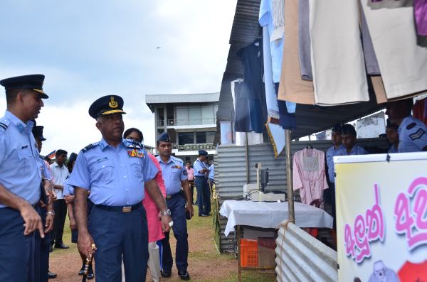 Sri
Lanka Air Force Avurudu Pola 2014