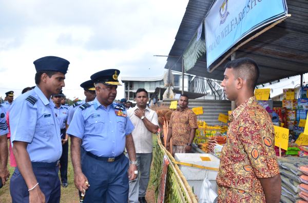 Sri
Lanka Air Force Avurudu Pola 2014