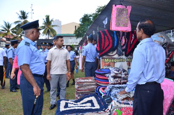 Sri
Lanka Air Force Avurudu Pola 2014