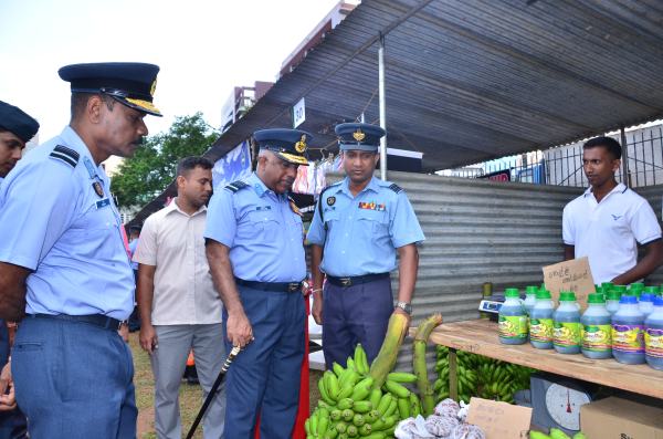 Sri
Lanka Air Force Avurudu Pola 2014