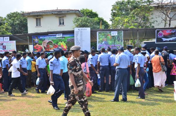Sri
Lanka Air Force Avurudu Pola 2014