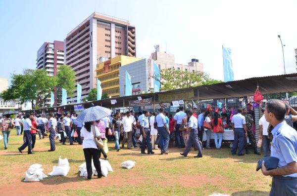Sri
Lanka Air Force Avurudu Pola 2014