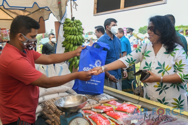 SLAF GREETS THE SINHALA & HINDU NEW YEAR WITH “AURUDU UDANAYA AND AURUDU POLA”