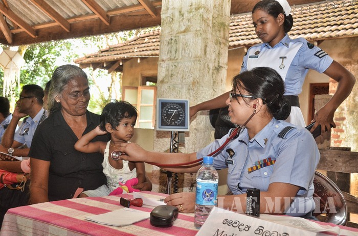 SLAF Medical Teams Assist flood victims at Ayagama