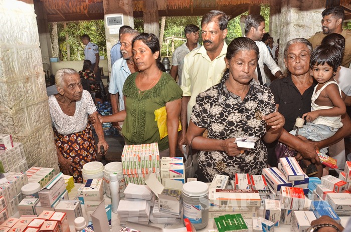 SLAF Medical Teams Assist flood victims at Ayagama