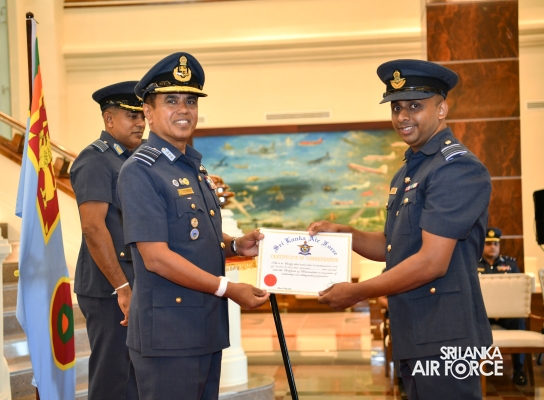 AWARDING
CEREMONY OF AIR CREW QUALIFICATION INSIGNIA AND CERTIFICATES OF
COMMENDATION