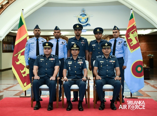 AWARDING
CEREMONY OF AIR CREW QUALIFICATION INSIGNIA AND CERTIFICATES OF
COMMENDATION