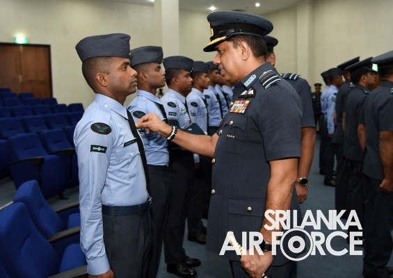 AWARDING CEREMONY OF QUALIFICATION INSIGNIA