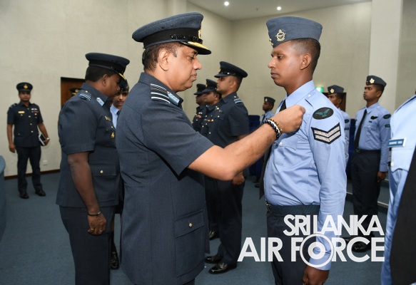 AWARDING CEREMONY OF QUALIFICATION INSIGNIA