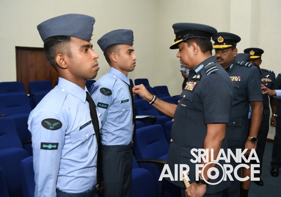 AWARDING CEREMONY OF QUALIFICATION INSIGNIA