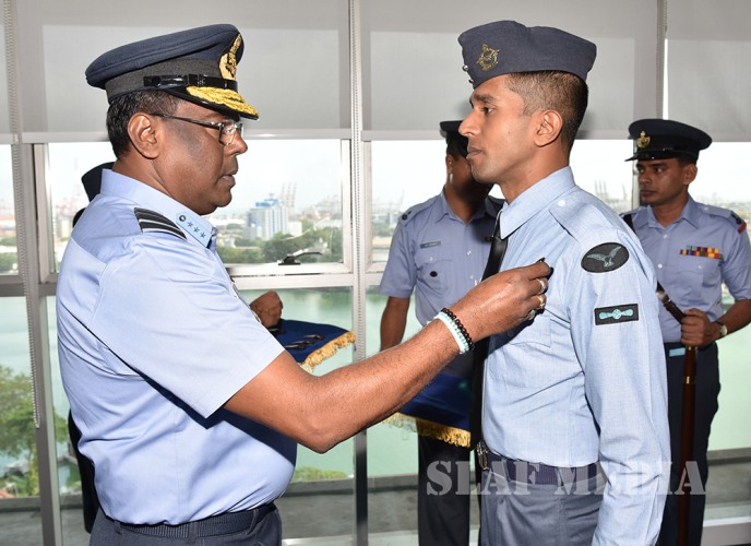 Awarding of Flight Engineers, UAV Pilot, Fighter Controller and Air Gunner Badges