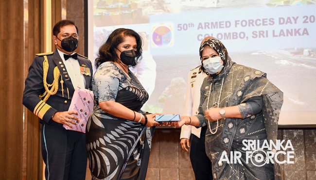 COMMANDER ATTENDS 50TH BANGLADESH ARMED FORCES DAY CELEBRATIONS