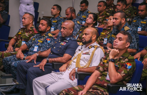 BANGLADESH DEFENCE SERVICES COMMAND AND STAFF COURSE DELEGATION
VISITS AIR FORCE HEADQUARTERS