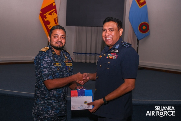 BANGLADESH DEFENCE SERVICES COMMAND AND STAFF COURSE DELEGATION
VISITS AIR FORCE HEADQUARTERS