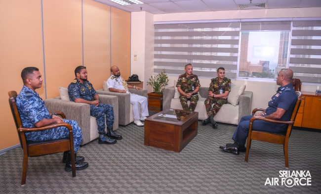 BANGLADESH DEFENCE SERVICES COMMAND AND STAFF COURSE DELEGATION
VISITS AIR FORCE HEADQUARTERS