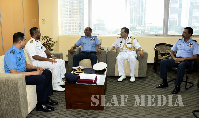 DELEGATION FROM THE DEFENCE SERVICES COMMAND AND STAFF COLLEGE (DSC&SC) OF BANGLADESH VISIT AIR FORCE HEADQUARTERS