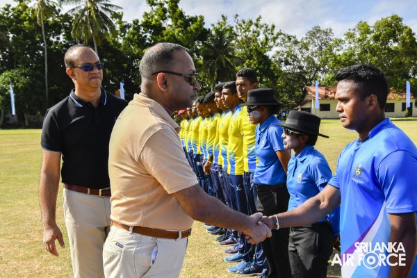 Sagi works with Sri Lankan squad at training camp - Swardeston Cricket Club