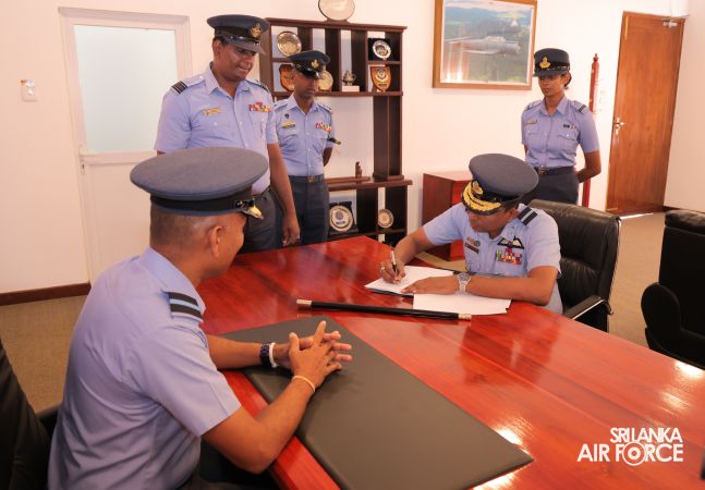 CHANGE OF COMMAND OF SLAF BASE ANURADHAPURA