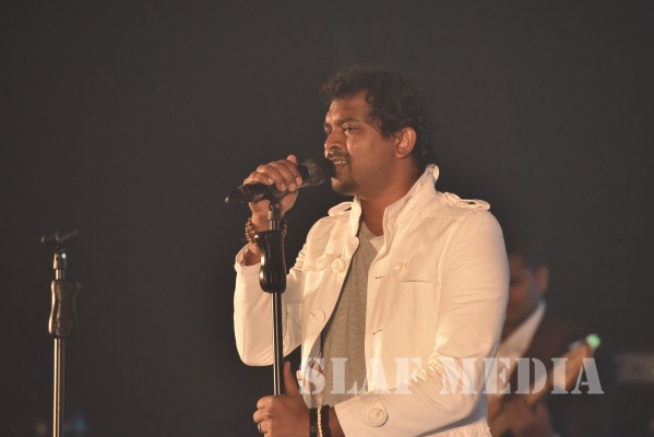 “Bathiya and Santhush Live in Concert” with Umariya