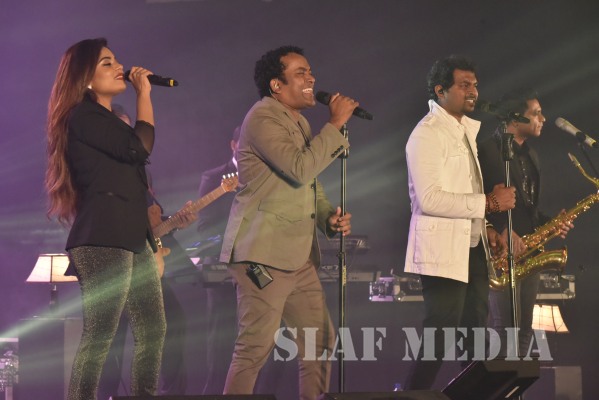 “Bathiya and Santhush Live in Concert” with Umariya