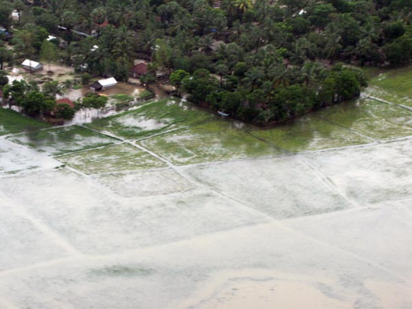 46 Rescued by SLAF Choppers from Batti Floods