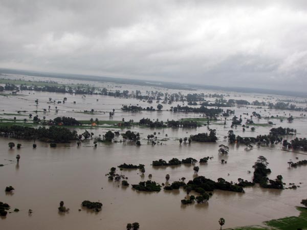 46 Rescued by SLAF Choppers from Batti Floods