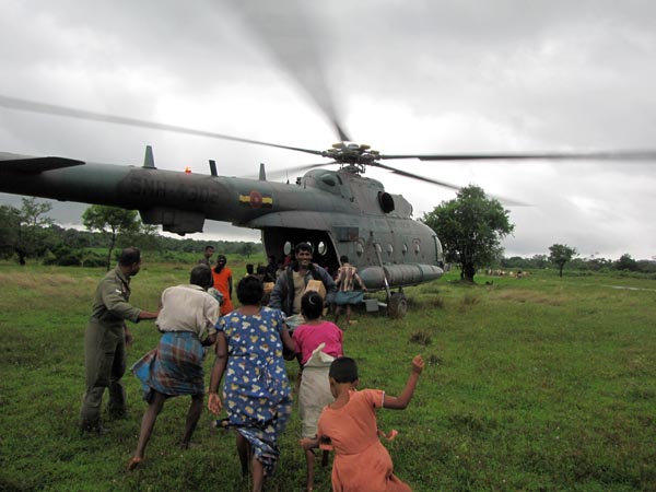 46 Rescued by SLAF Choppers from Batti Floods