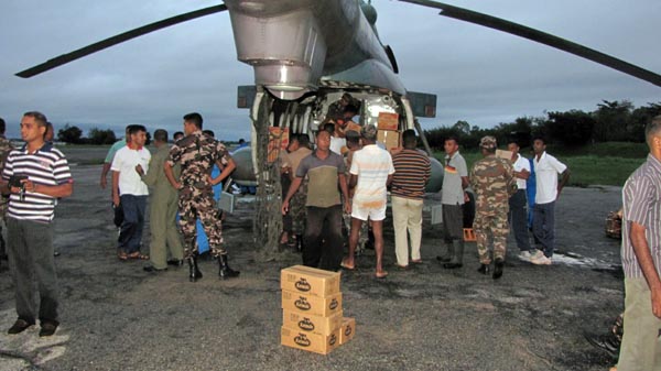 46 Rescued by SLAF Choppers from Batti Floods